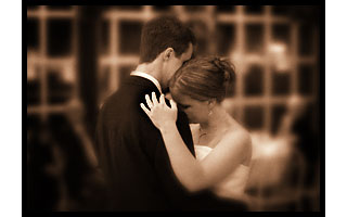 Find your dj, photographer, or videographer at WeDJ.com